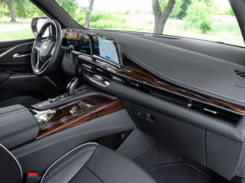 2022 CADILLAC ESCALADE PREMIUM LUXURY 1GYS3BKL1NR299160