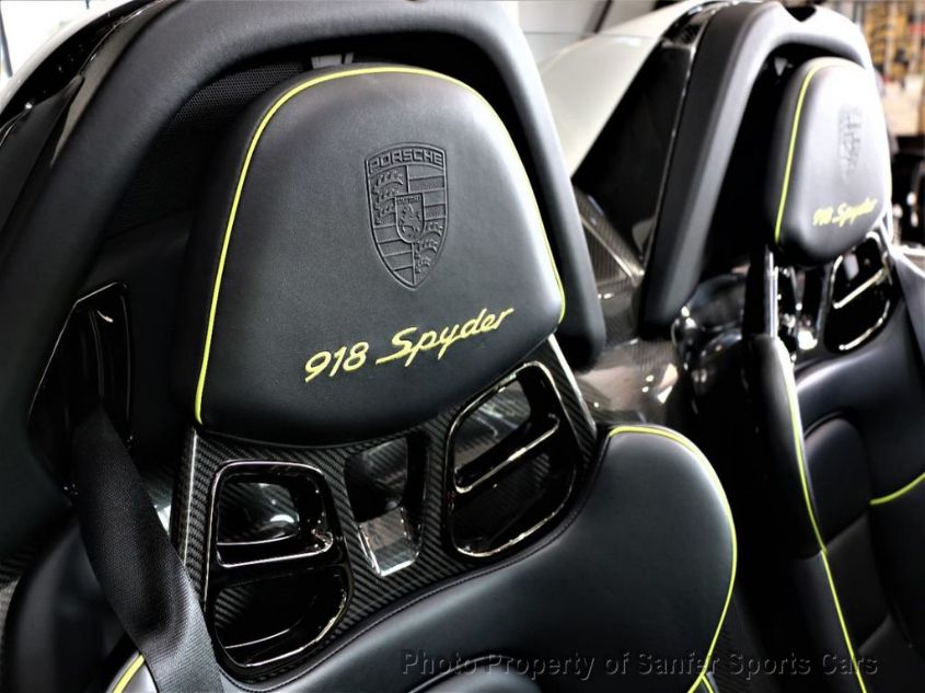 2015 PORSCHE 918 SPYDER WP0CA2A10FS800453