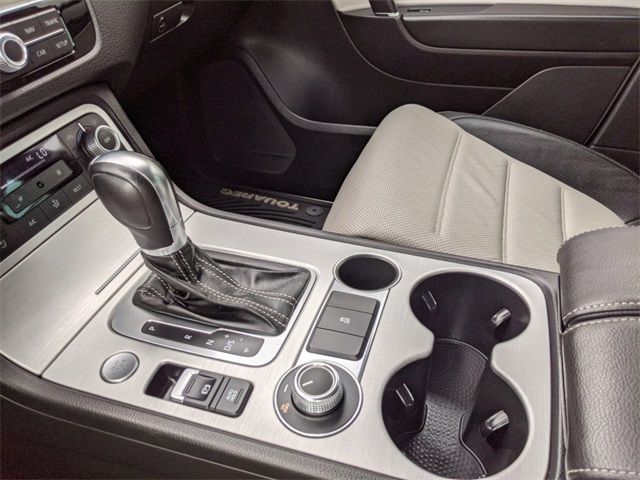 2017 VOLKSWAGEN TOUAREG WOLFSBURG EDITION WVGRF7BP9HD000118