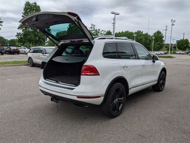 2017 VOLKSWAGEN TOUAREG WOLFSBURG EDITION WVGRF7BP9HD000118