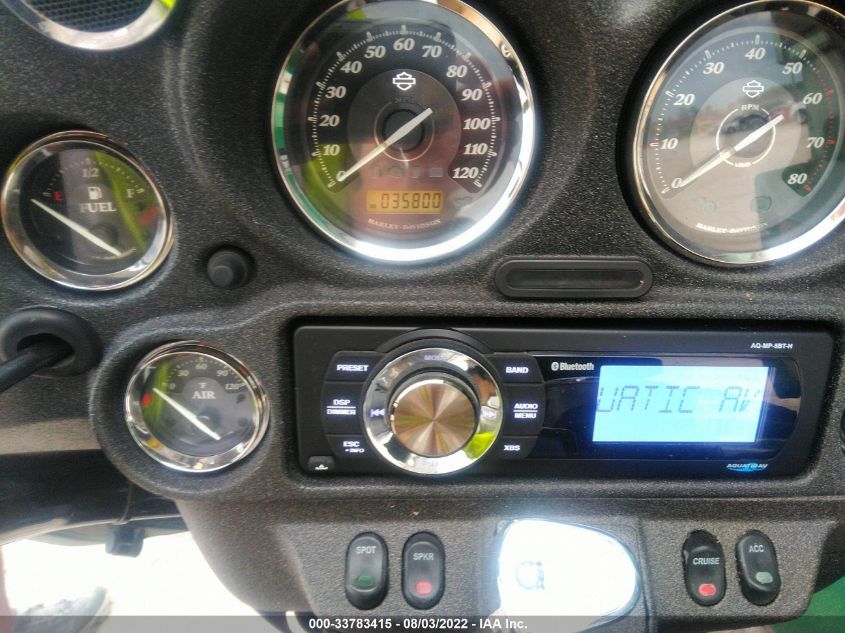 2011 HARLEY-DAVIDSON FLHTK 1HD1KEM3XBB676882