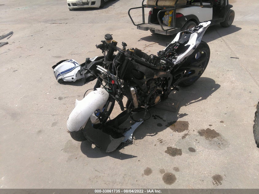 VIN JS1DM11B2J2100385 2018 SUZUKI GSX-R1000