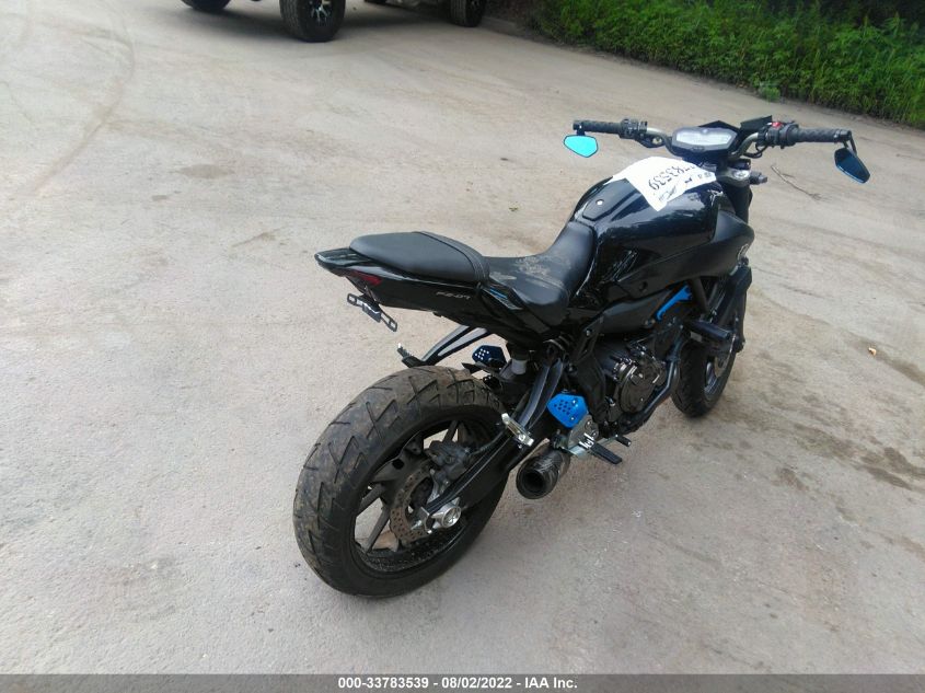 2016 YAMAHA FZ07 JYARM06E0GA006685