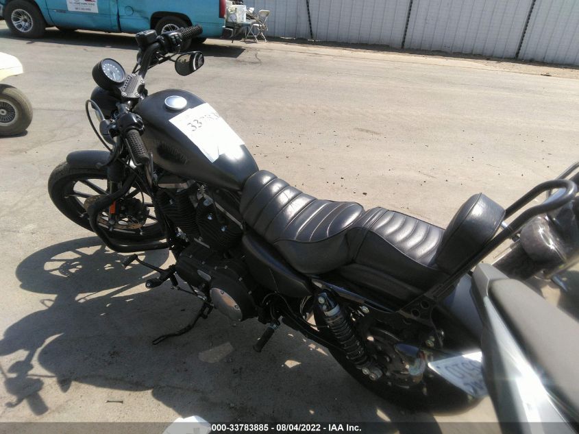 2017 HARLEY-DAVIDSON XL883 IRON 883 1HD4LE239HC432527