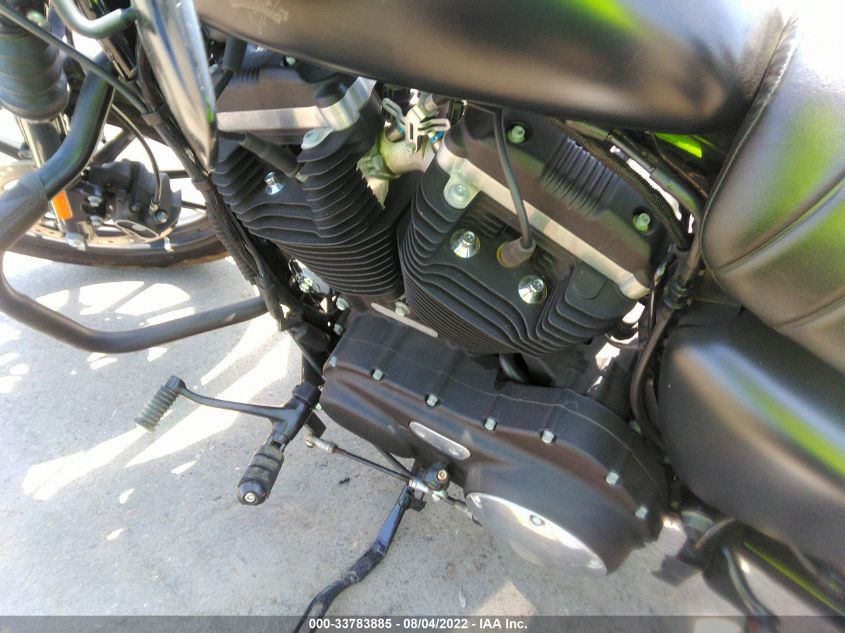 2017 HARLEY-DAVIDSON XL883 IRON 883 1HD4LE239HC432527