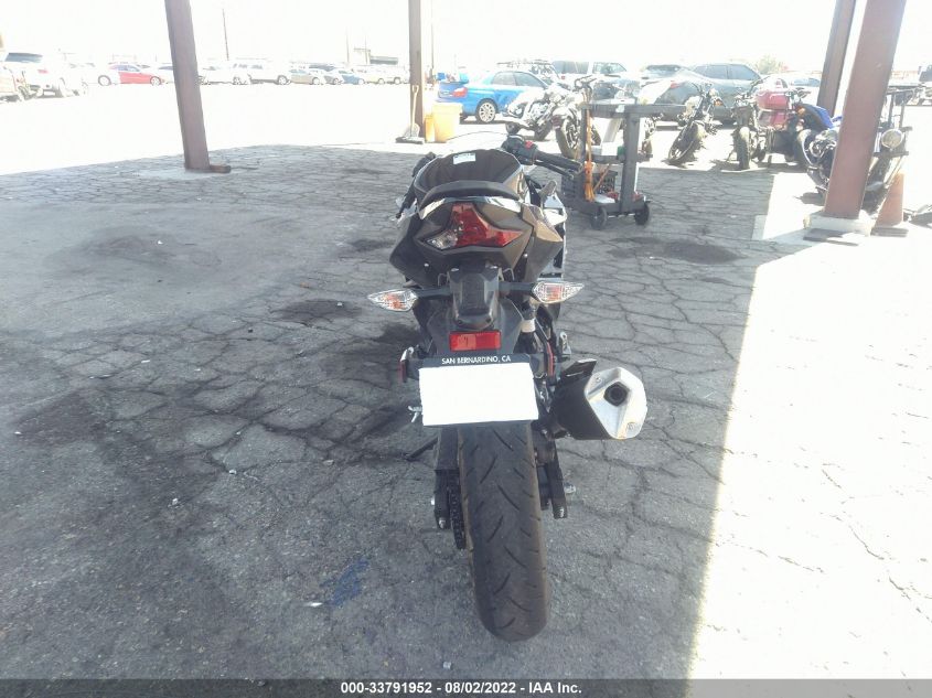 2022 KAWASAKI EX400 JKAEXKH18NDAG6251
