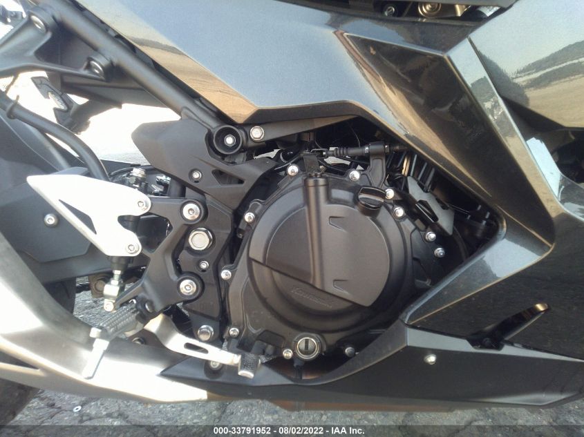 2022 KAWASAKI EX400 JKAEXKH18NDAG6251