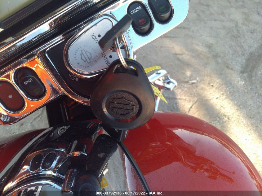2010 HARLEY-DAVIDSON FLHXSE 1HD1PZ817AB957294