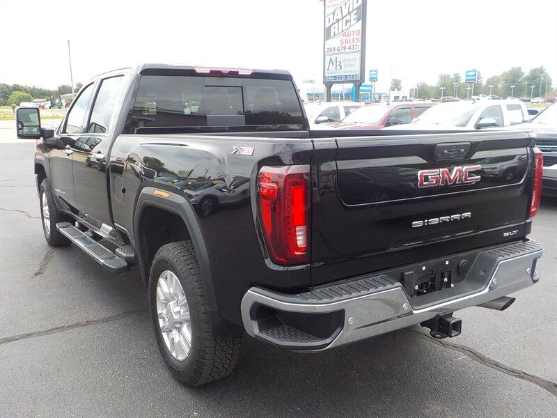 2021 GMC SIERRA 2500HD SLT 1GT49NE75MF214611
