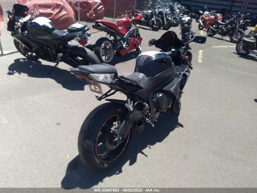 2013 SUZUKI GSX-R1000 JS1GT78A4D2100411