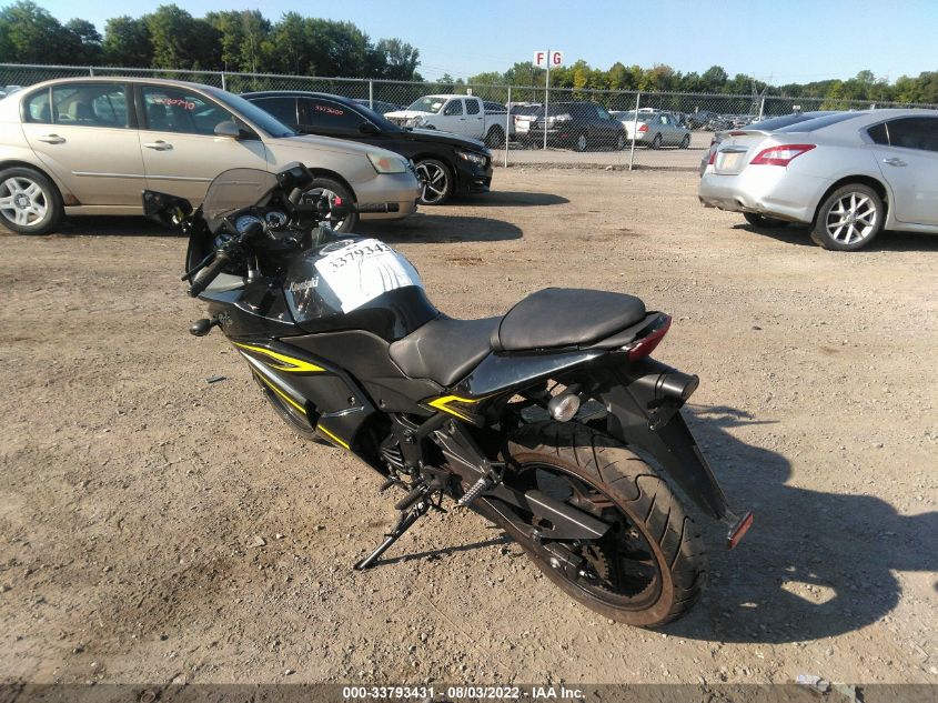 2012 KAWASAKI EX250 J JKAEXMJ1XCDAB3487