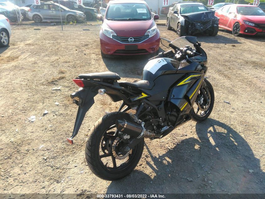 2012 KAWASAKI EX250 J JKAEXMJ1XCDAB3487