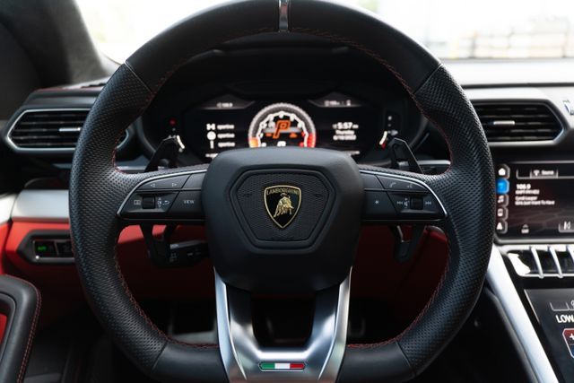 2019 LAMBORGHINI URUS ZPBUA1ZL0KLA01841