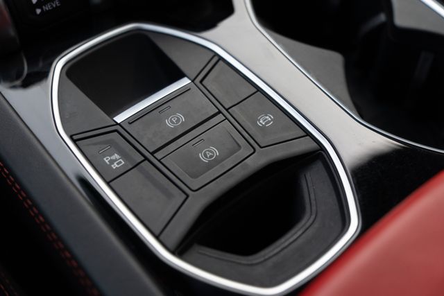2019 LAMBORGHINI URUS ZPBUA1ZL0KLA01841