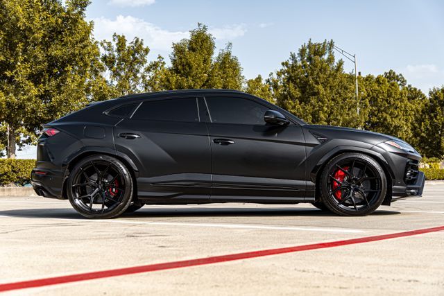 2019 LAMBORGHINI URUS ZPBUA1ZL0KLA01841