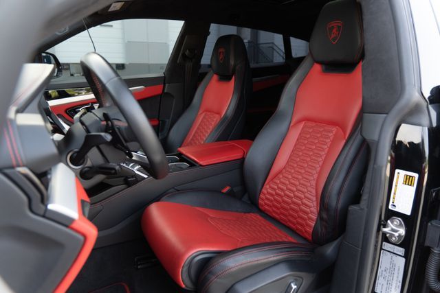 2019 LAMBORGHINI URUS ZPBUA1ZL0KLA01841