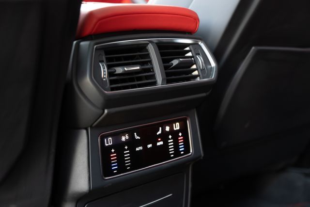 2019 LAMBORGHINI URUS ZPBUA1ZL0KLA01841
