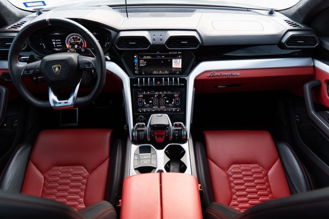 2019 LAMBORGHINI URUS ZPBUA1ZL0KLA01841