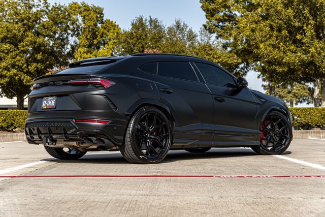 2019 LAMBORGHINI URUS ZPBUA1ZL0KLA01841