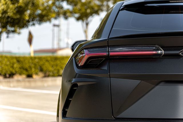 2019 LAMBORGHINI URUS ZPBUA1ZL0KLA01841
