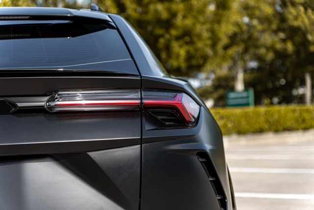 2019 LAMBORGHINI URUS ZPBUA1ZL0KLA01841
