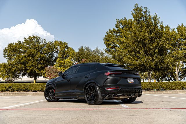2019 LAMBORGHINI URUS ZPBUA1ZL0KLA01841