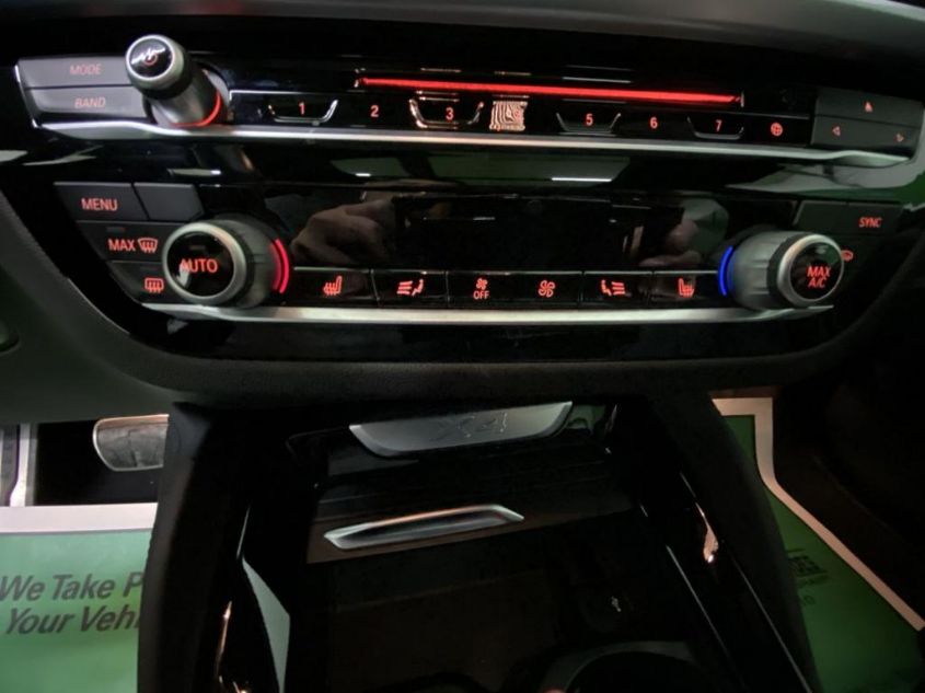 2019 BMW X4 XDRIVE30I 5UXUJ3C55KLG53160