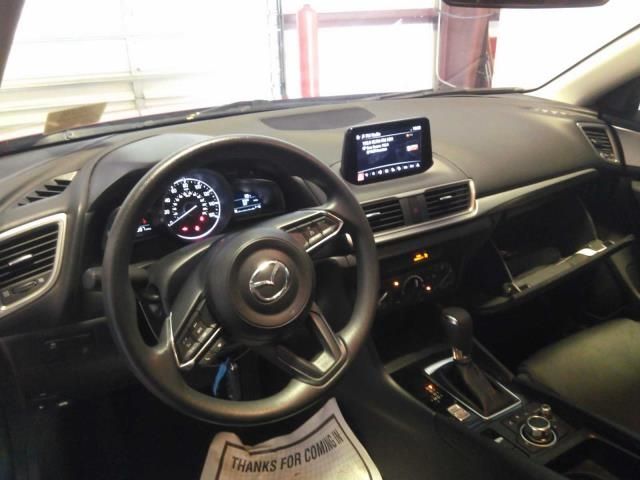 2018 MAZDA MAZDA3 4-DOOR SPORT 3MZBN1U72JM219366