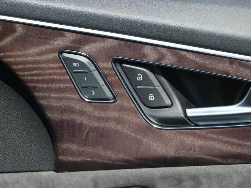 2019 AUDI Q8 PRESTIGE WA1FVAF14KD006827