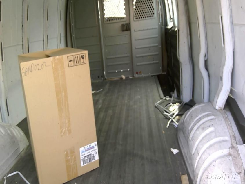 2014 CHEVROLET EXPRESS CARGO VAN 1GCWGGCAXE1110137