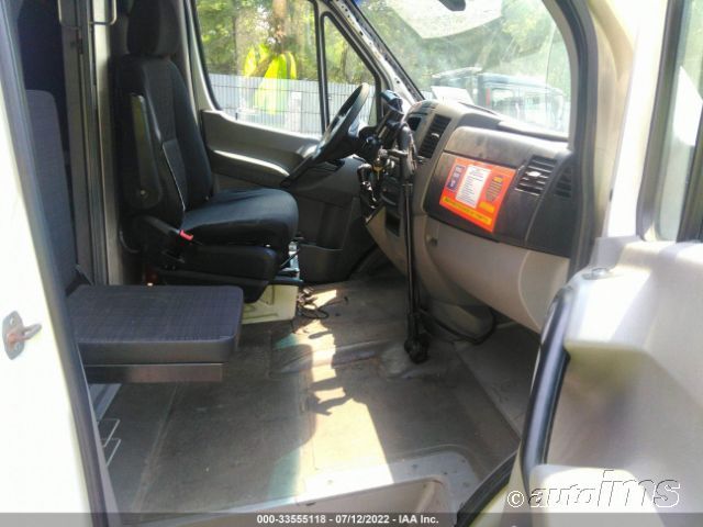 2014 MERCEDES-BENZ SPRINTER CARGO VANS EXT WD3PE8DE9E5821977