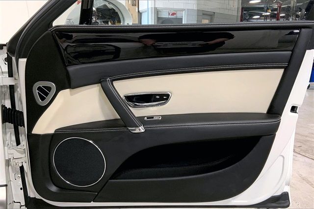 2018 BENTLEY FLYING SPUR V8 SCBET9ZA9JC066241