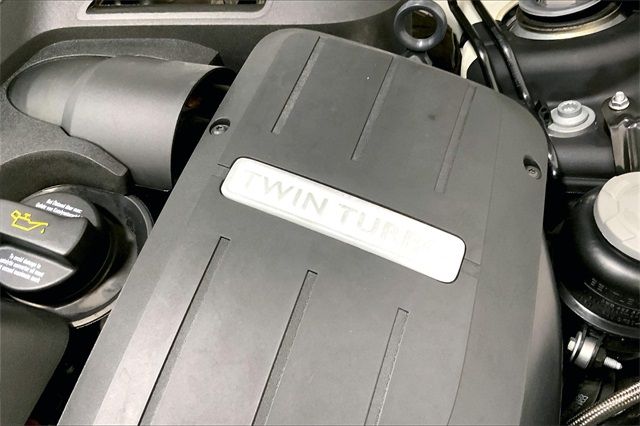 2018 BENTLEY FLYING SPUR V8 SCBET9ZA9JC066241