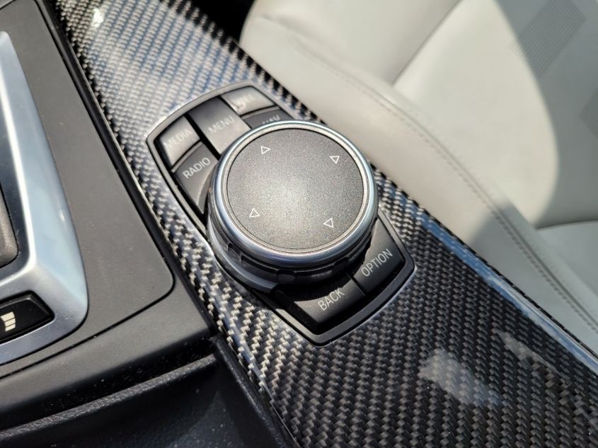 2015 BMW M4 WBS3R9C59FK331857