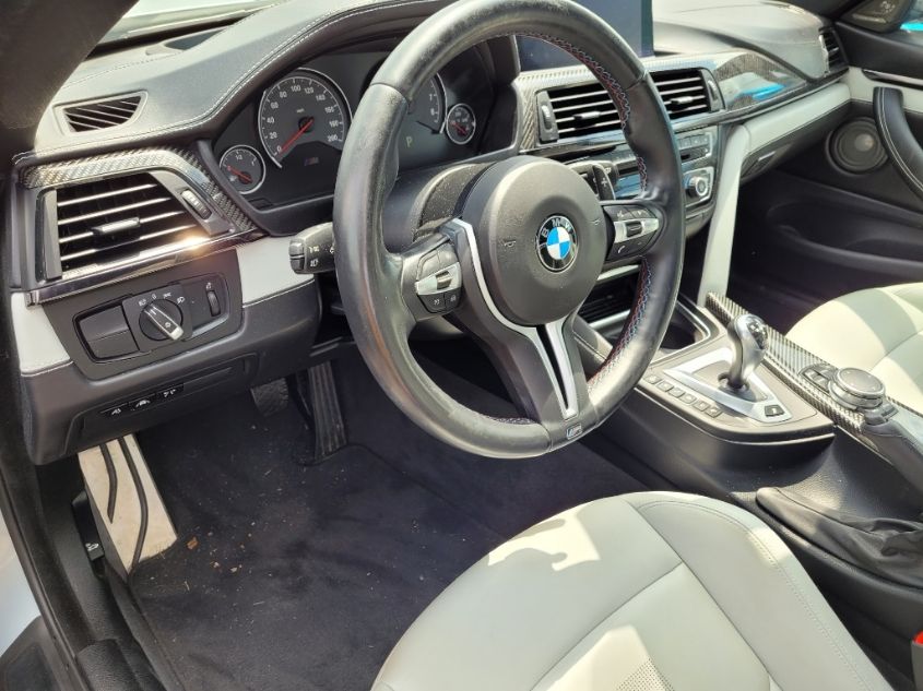 2015 BMW M4 WBS3R9C59FK331857