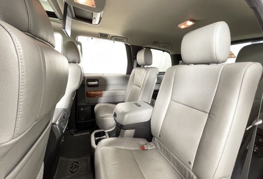 2020 TOYOTA SEQUOIA PLATINUM 5TDDY5G17LS181248