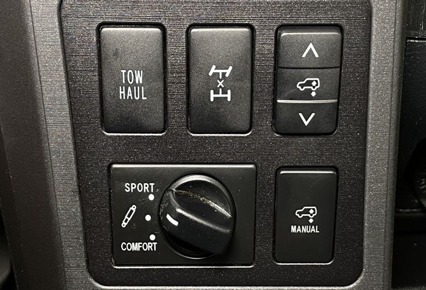 2018 TOYOTA SEQUOIA PLATINUM 5TDDY5G13JS161284