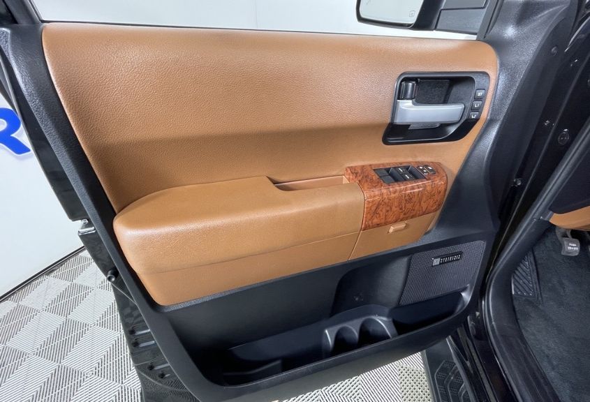 2018 TOYOTA SEQUOIA PLATINUM 5TDDY5G13JS161284