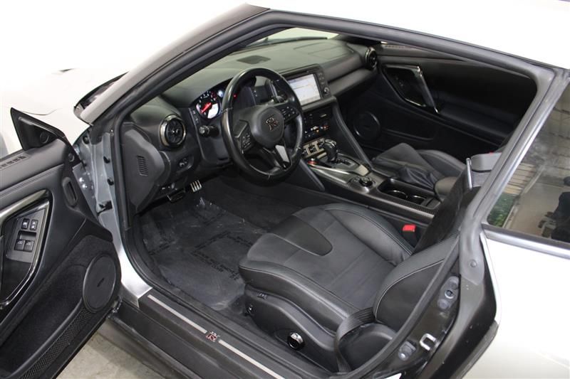2017 NISSAN GT-R PREMIUM JN1AR5EF9HM820864