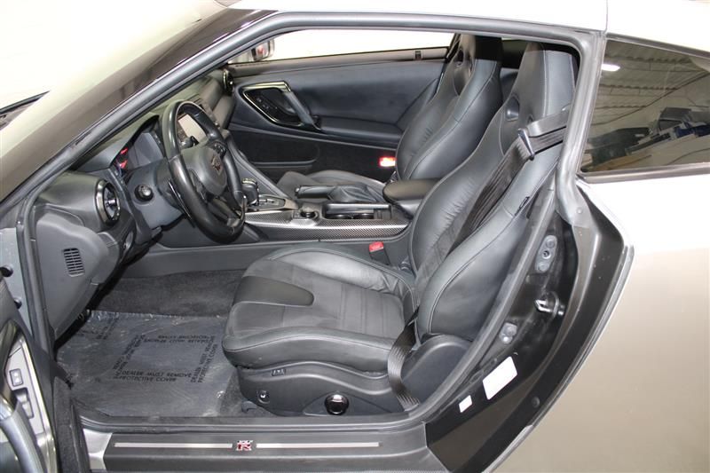2017 NISSAN GT-R PREMIUM JN1AR5EF9HM820864
