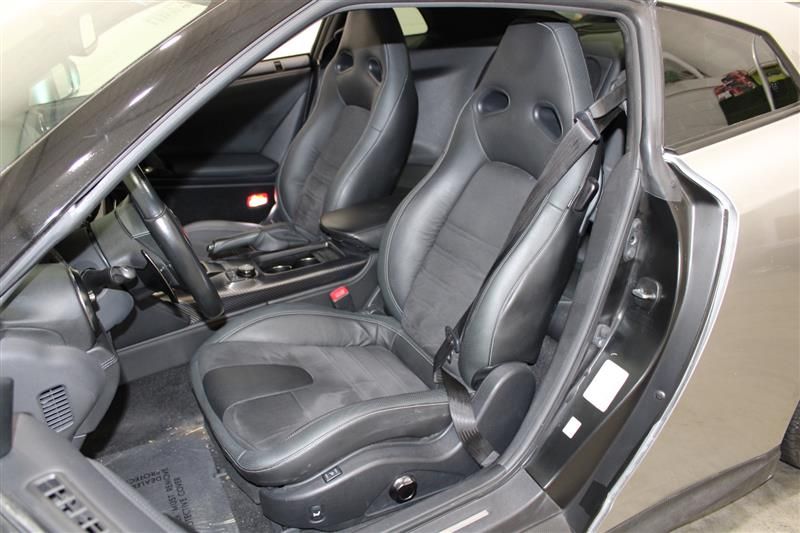 2017 NISSAN GT-R PREMIUM JN1AR5EF9HM820864