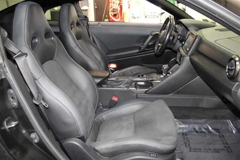2017 NISSAN GT-R PREMIUM JN1AR5EF9HM820864