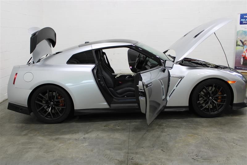2017 NISSAN GT-R PREMIUM JN1AR5EF9HM820864