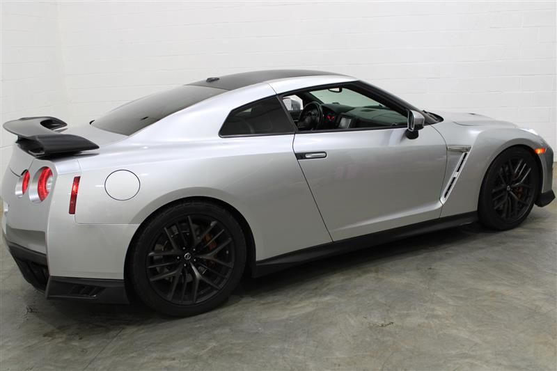 2017 NISSAN GT-R PREMIUM JN1AR5EF9HM820864