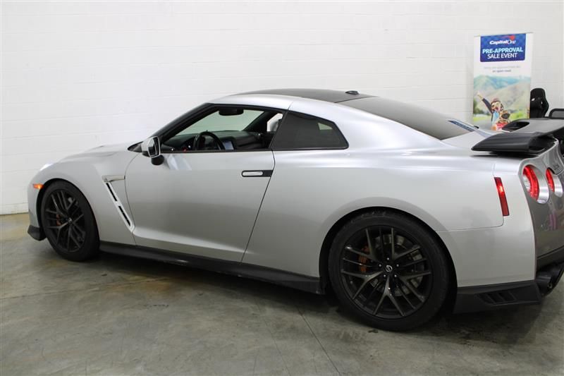 2017 NISSAN GT-R PREMIUM JN1AR5EF9HM820864