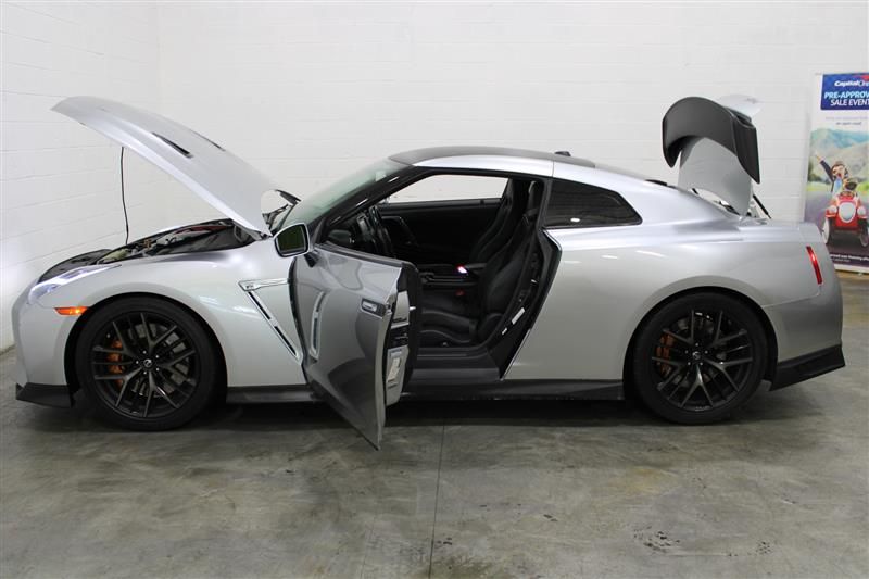 2017 NISSAN GT-R PREMIUM JN1AR5EF9HM820864