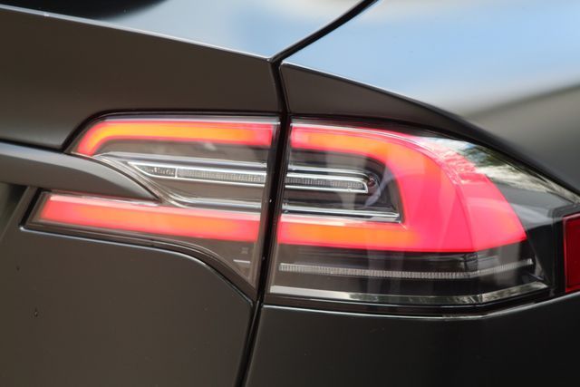 2018 TESLA MODEL X 75D/100D/P100D 5YJXCBE46JF142983