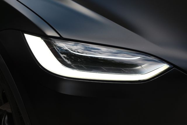 2018 TESLA MODEL X 75D/100D/P100D 5YJXCBE46JF142983