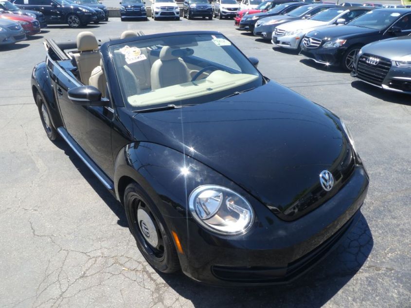 2013 VOLKSWAGEN BEETLE CONVERTIBLE 2.5L 3VW5X7AT4DM820004