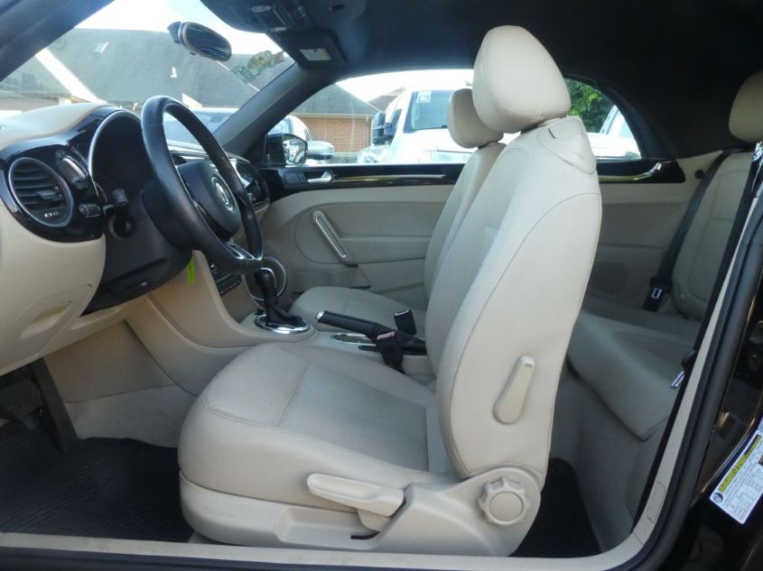 2013 VOLKSWAGEN BEETLE CONVERTIBLE 2.5L 3VW5X7AT4DM820004
